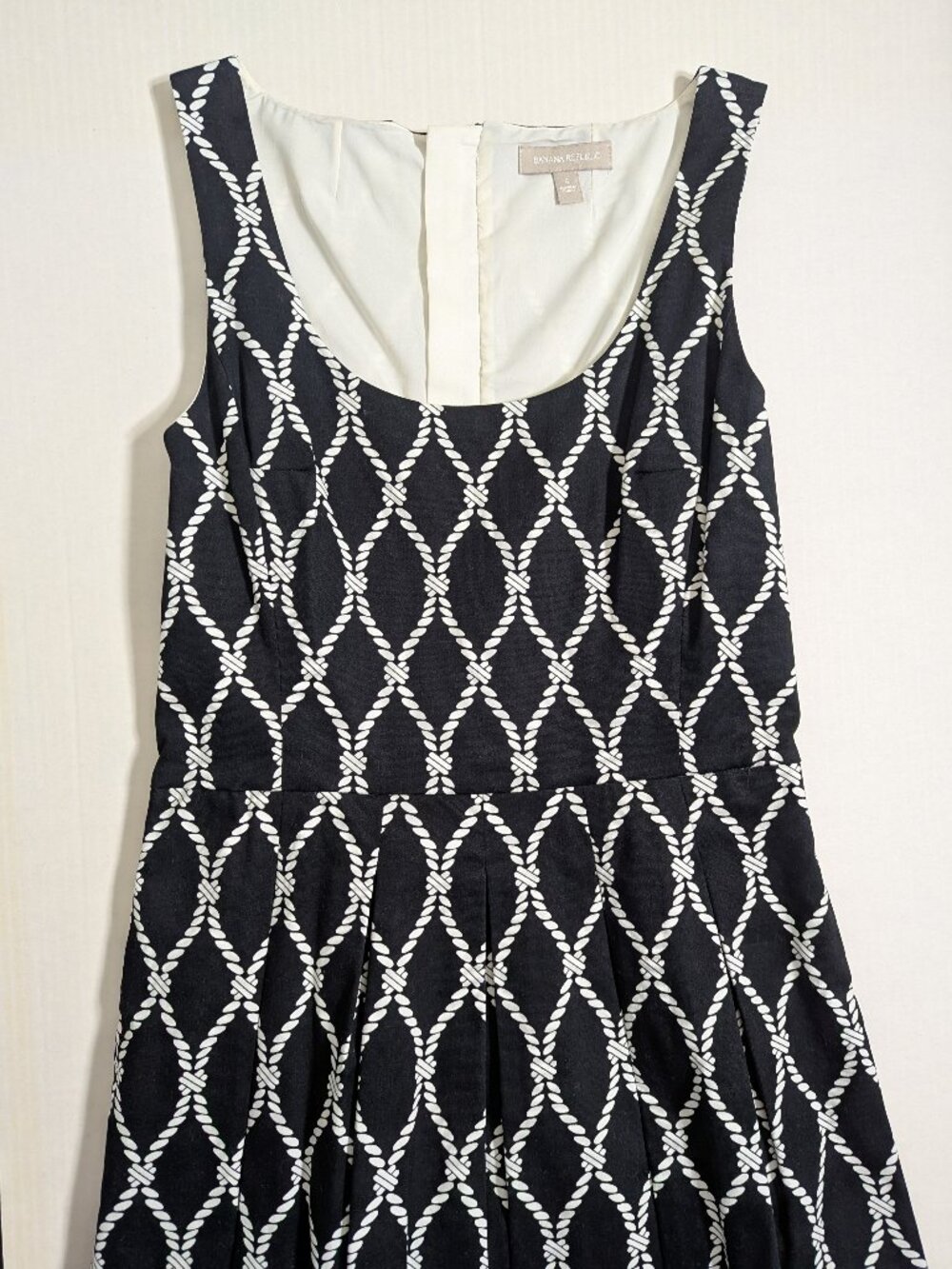 Banana Republic Rope Print Dress in Black & White Size 6 - Picture 9 of 13